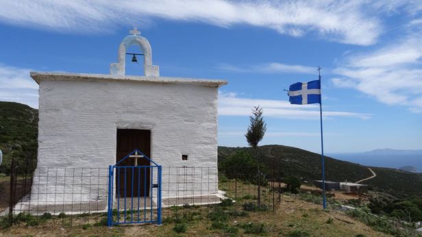 One of the many chapels along the way - 1